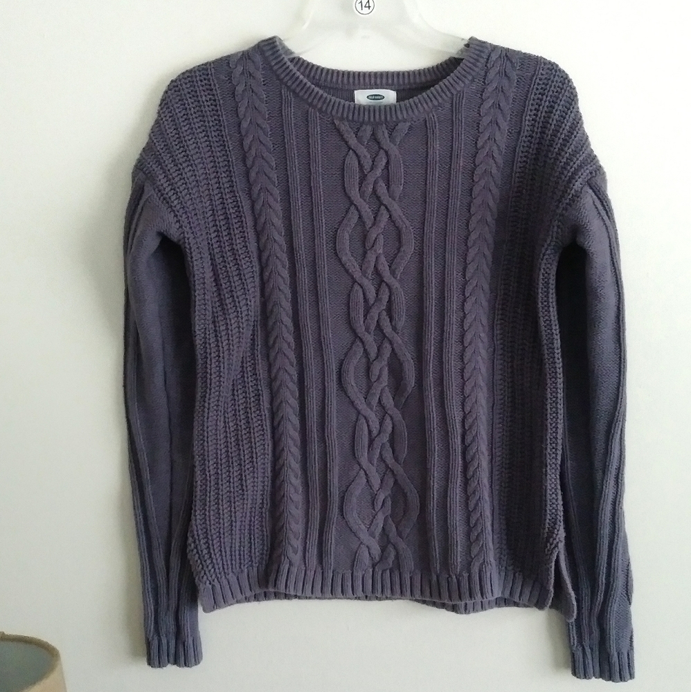 Cable-knit sweater like new 💜